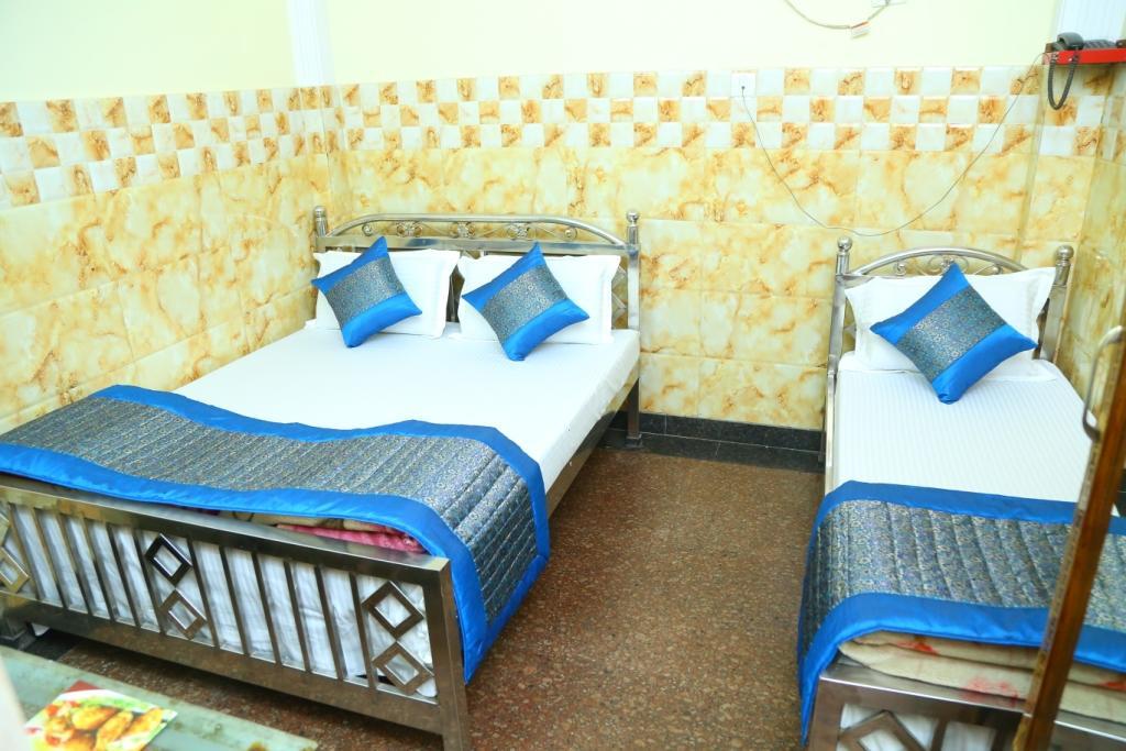 Hotel Ayesha Palace Делі Екстер'єр фото